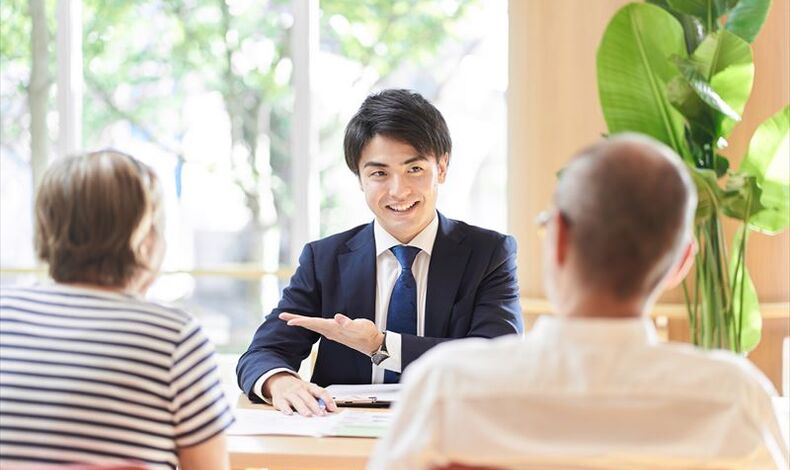 画像1539：成年後見人を依頼できる専門家は？
